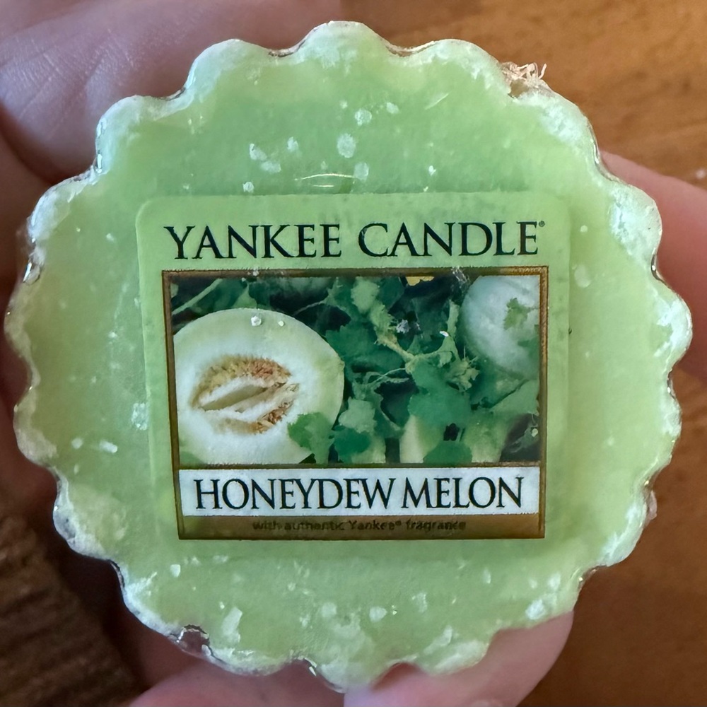 Lot Of 9 Vintage And Rare  Retired Scents Yankee candle Wax Tarts - Picture 10 of 10
